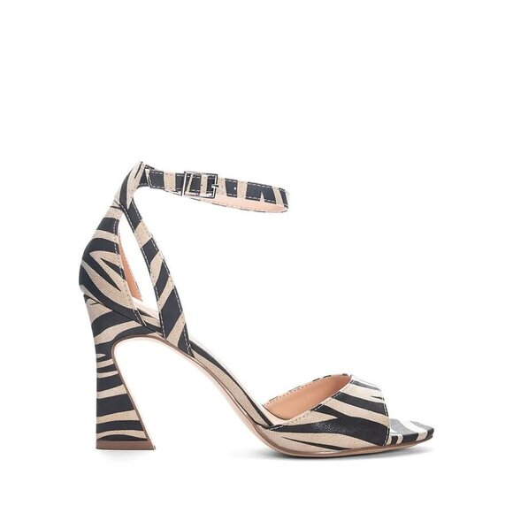 Like New Chinese Laundry Robby Ankle-Strap Sandals | Size 8 - Picture 1 of 13